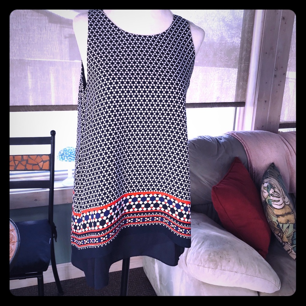 ⚫️$$$DROP:   MAX STUDIO SLEEVELESS BLOUSE